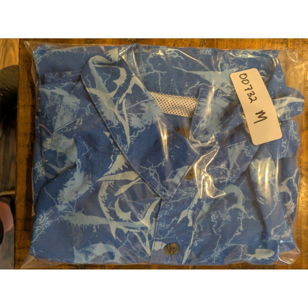 Cabela's Shirt Mens Salt Water Fishing Button Up Short Sleeve Blue Print Vented - Picture 11 of 11